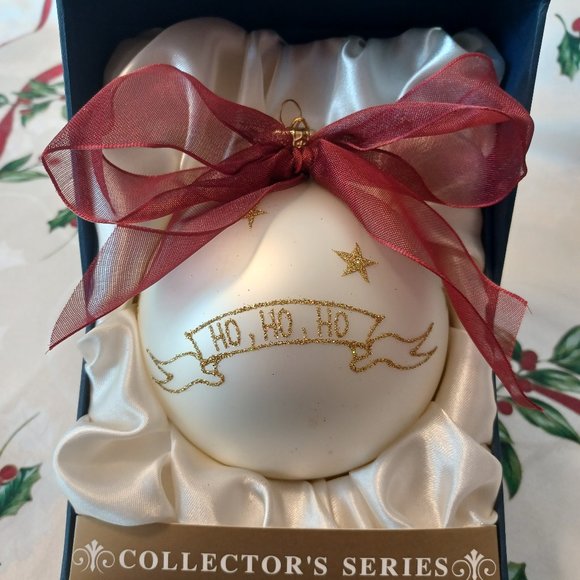 Collectors Series Large Beaded Glass Santa Clause Ornament. Hand Made in Poland. - Picture 3 of 12